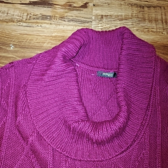 Styles &CO OVER SIZED Sweater buttons on sides - Picture 2 of 11